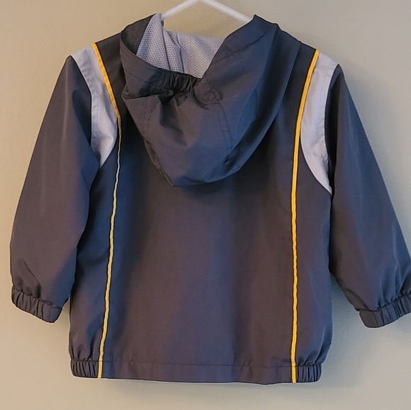 Grey mesh lined hooded windbreaker jacket - Picture 2 of 4